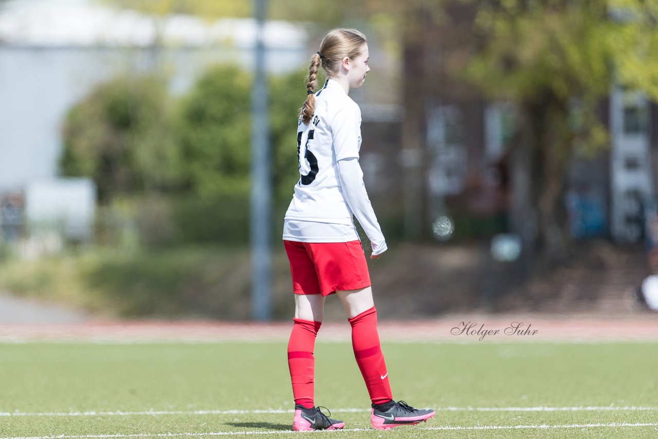 Bild 73 - wCJ Walddoerfer 2 - VfL Pinneberg 2 : Ergebnis: 7:0